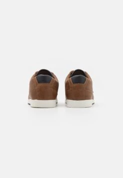 Pier OneSportiga Snörskor - Cognac/white -Macys Butik 14e702e638bf41ec8c6170966aa5de2f