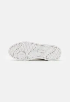Pier OneUNISEX - Sneakers - White -Macys Butik 1fe885e529994ab4a14e73599004ef7c