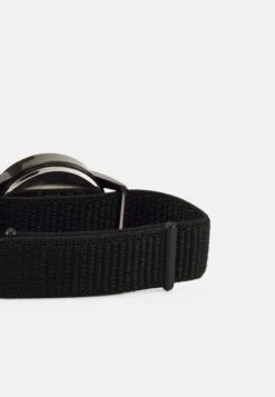 Pier OneDigitalklocka - Black 8 Pier OneDigitalklocka - Black -Macys Butik 24dea72bb95a4cfc95daabd334d11f5a