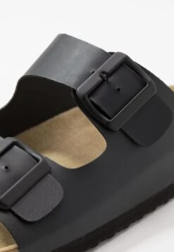 Pier OneUNISEX - Tofflor & Inneskor - Black -Macys Butik 2c1088e9c35241008f77393ded163426