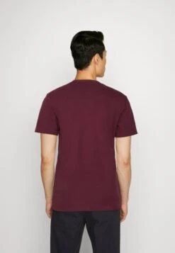 Pier OneT-shirt - Bas - Dark Blue/pink/off-white 13 Pier OneT-shirt - Bas - Dark Blue/pink/off-white -Macys Butik 43e5b16979164ff28438c139f84cc1d8