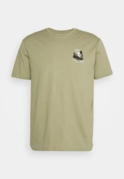 Pier OneMOON SCENE GRAPHIC T-SHIRT - T-shirt Med Print - Olive 16 Pier OneMOON SCENE GRAPHIC T-SHIRT - T-shirt Med Print - Olive -Macys Butik 538c3ca1368d45329d6c7bda43406f37