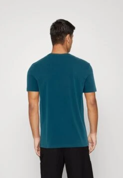 Pier One7 PACK - T-shirt - Bas - Red/silver/royal Blue -Macys Butik 6374f17865c94d1faccc81cab75d0f70