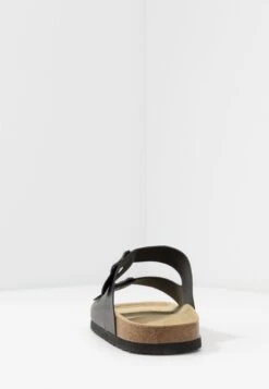 Pier OneUNISEX - Tofflor & Inneskor - Black -Macys Butik 6792cddf649c4c73afdf1fc19e95f07f