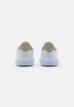 Pier OneSneakers - White -Macys Butik 7b693e638a644a1296171cc327999979