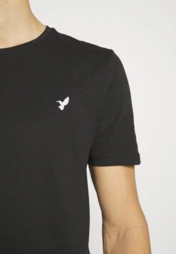 Pier One5 PACK - T-shirt - Bas - White/black/dark Blue -Macys Butik 7ff9eb908aaf4b98b2151695076bad57