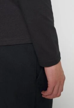 Pier One5 PACK - Långärmad Tröja - Black/white/olive -Macys Butik 9c999edfb4784781b9b45e88c2578460