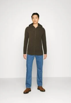 Macys Butik -Macys Butik b2cbbc2a4d6b41ef982b6f8e709d4b17