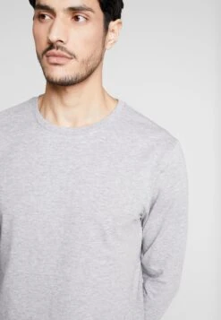 Pier OneLångärmad Tröja - Mottled Grey -Macys Butik b6c7ae9ca5d84f0ca28a16d49e9d7d29