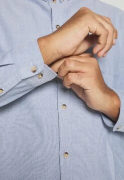 Pier OneOXFORD - Skjorta - Light Blue -Macys Butik d0f3517b8dcc4ed8944314d9a3607504