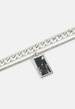 Pier One2 PACK - Halsband - Silver-coloured -Macys Butik d610bd454a094dde8cd57c175bb68e3d