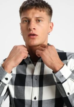 Pier OneSkjorta - Black/white -Macys Butik f53db08a39734cb0a9045c08ab5cf6e6