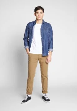 Pier One2 PACK - T-shirt - Bas - White/dark Blue -Macys Butik fc0637525aa84c67b66ae9c9991233d8