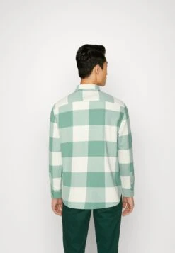 Pier OneSkjorta - Green -Macys Butik ffe249004c7043bfb5459d80474e217d